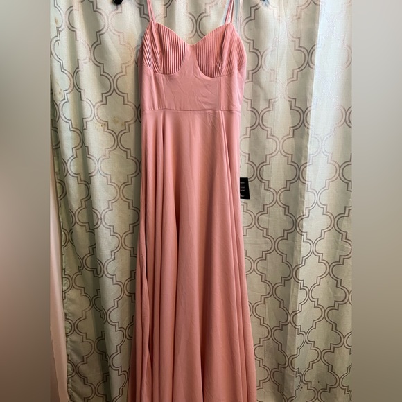 NWT Lulu’s Pink Pleated Maxi Bridesmaid Dress - Picture 2 of 4